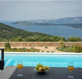 3 Bedroom Villa with Heated Pool and Sea view near Stari Grad, Hvar Island Sleeps 6-8 